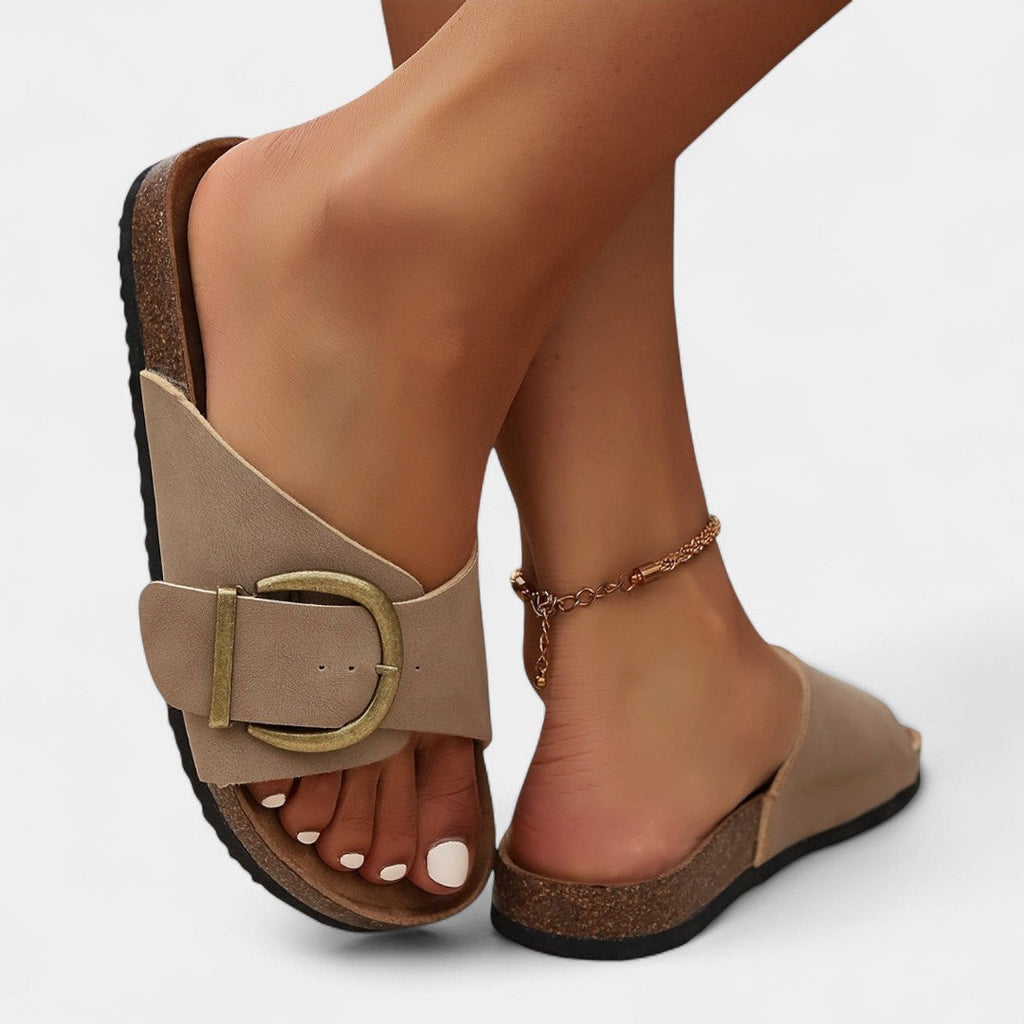 Lukía - Elegantes sandalias de verano de corcho con hebillas