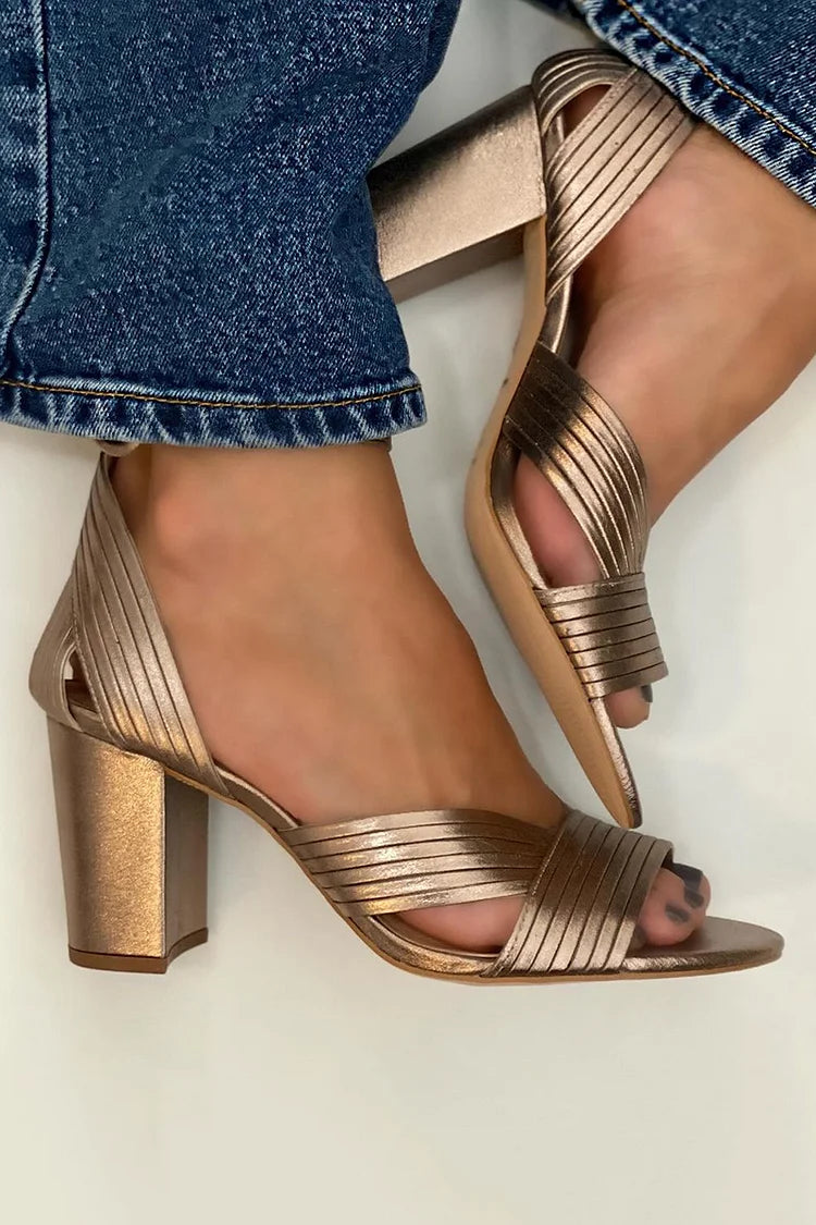 Calíope - Sandalias elegantes con tiras