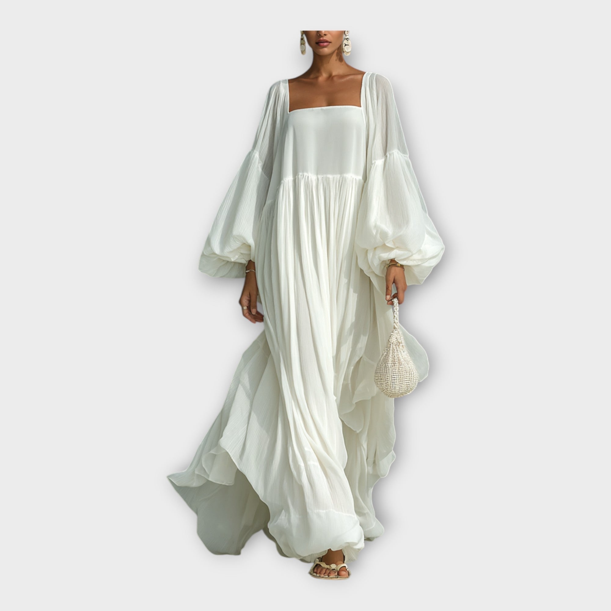 Vestido etéreo con estética minimalista refinada