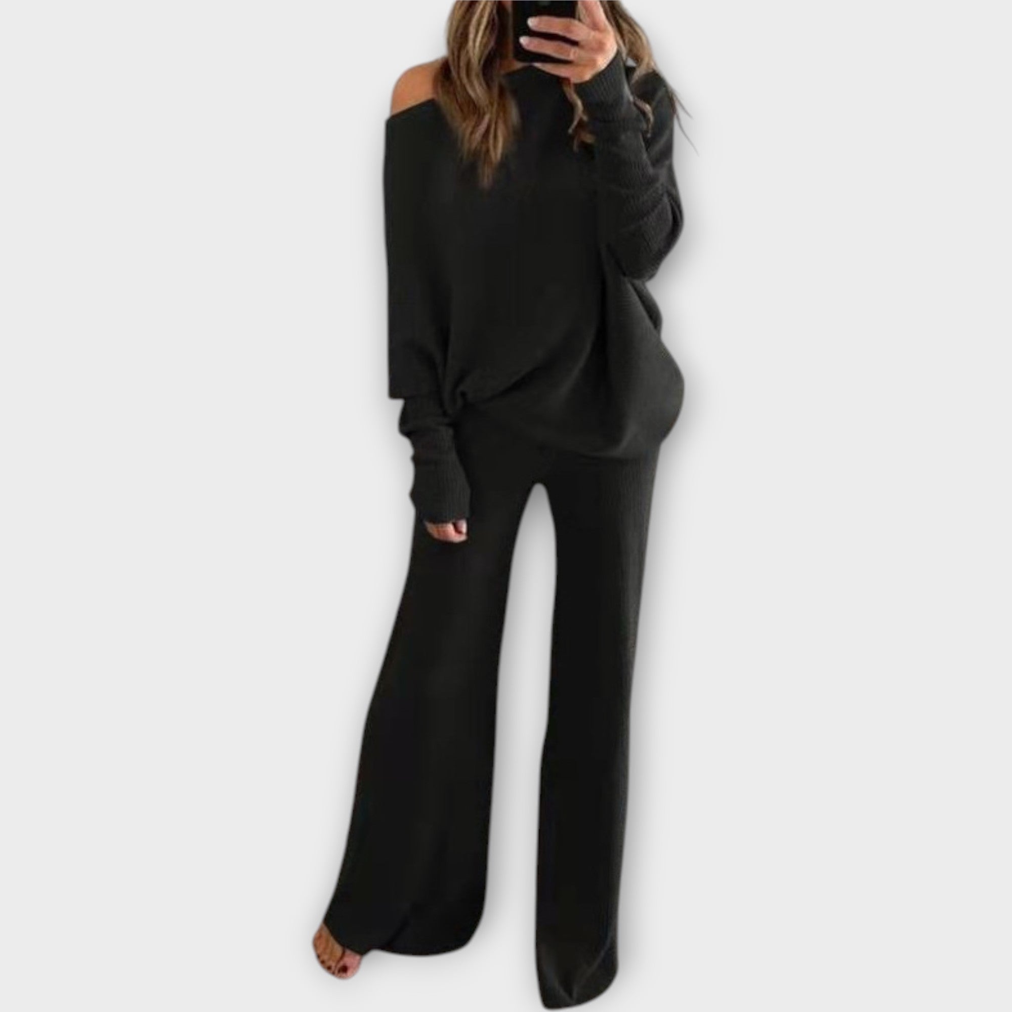 Conjunto de punto con pantalones anchos y suéter holgado