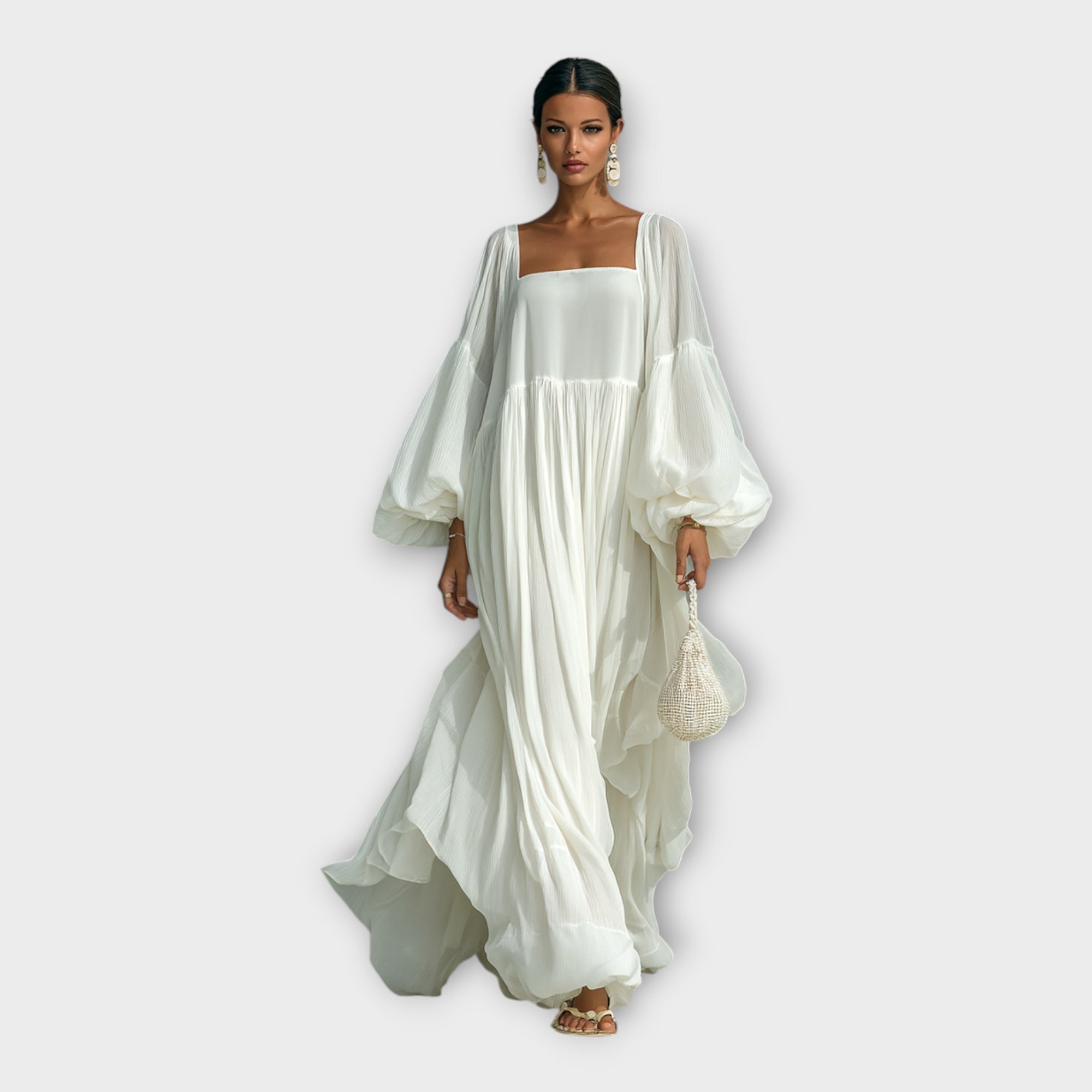 Vestido etéreo con estética minimalista refinada