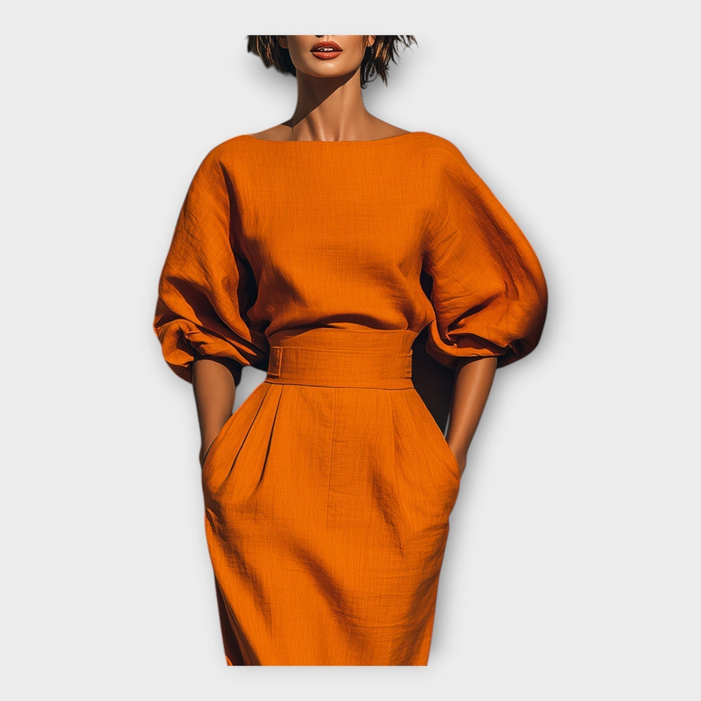 Vestido elegante con diseño refinado y estética minimalista