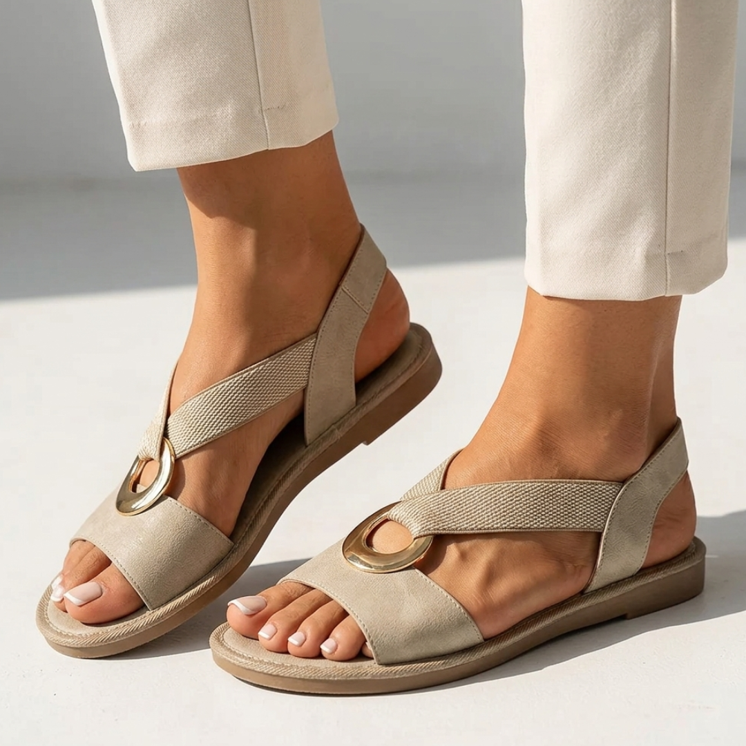 Neusa - Sandalias planas con hebilla