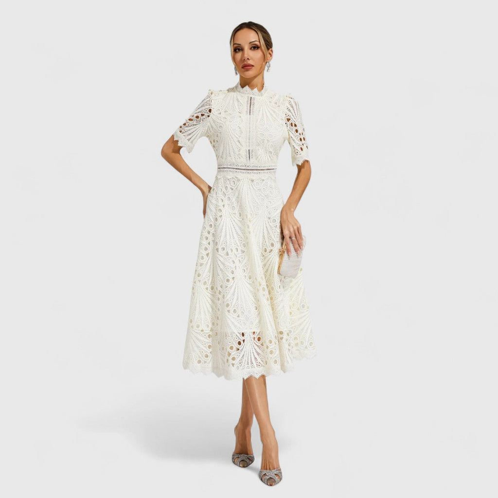 Lydia - elegante camisón de encaje para mujeres