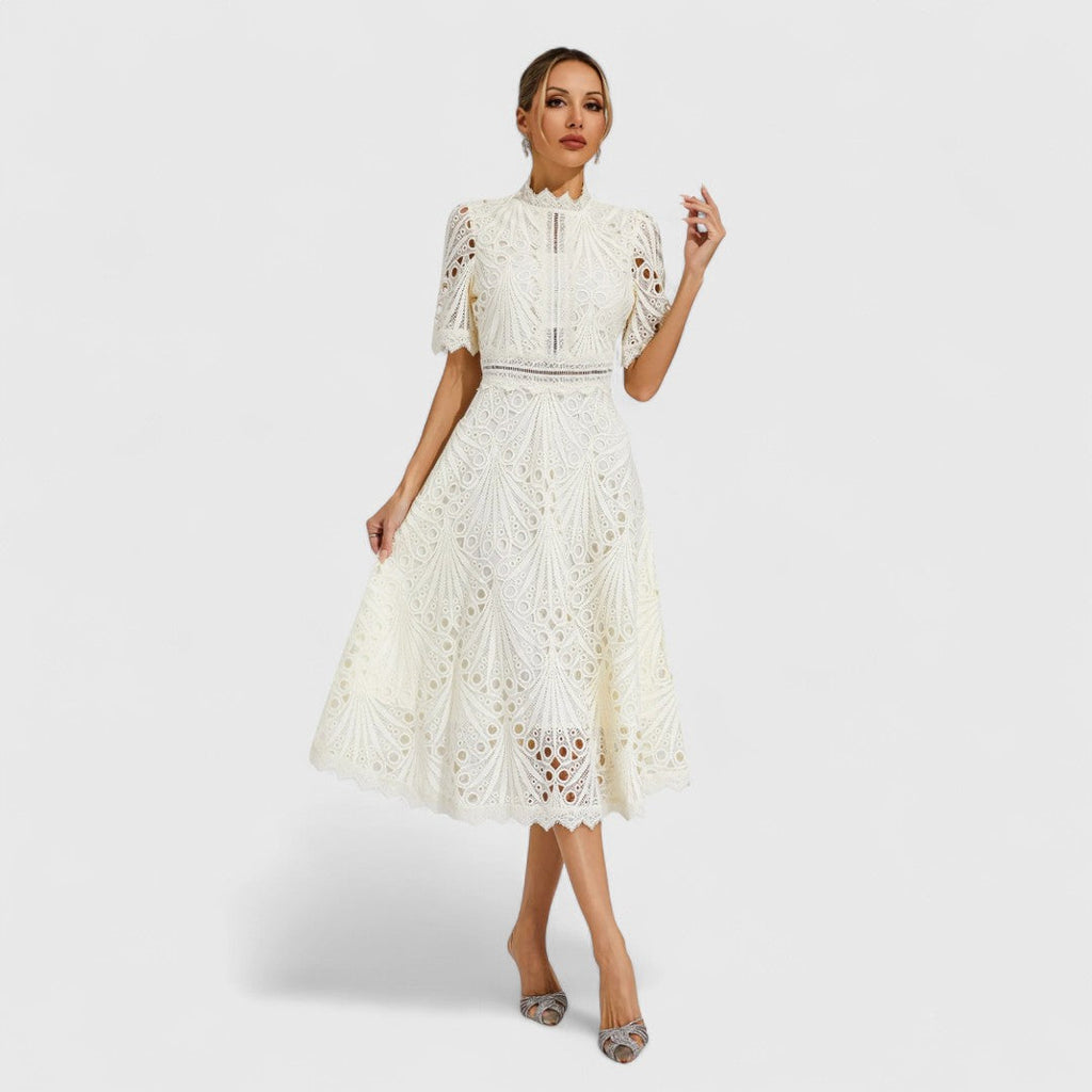 Lydia - elegante camisón de encaje para mujeres
