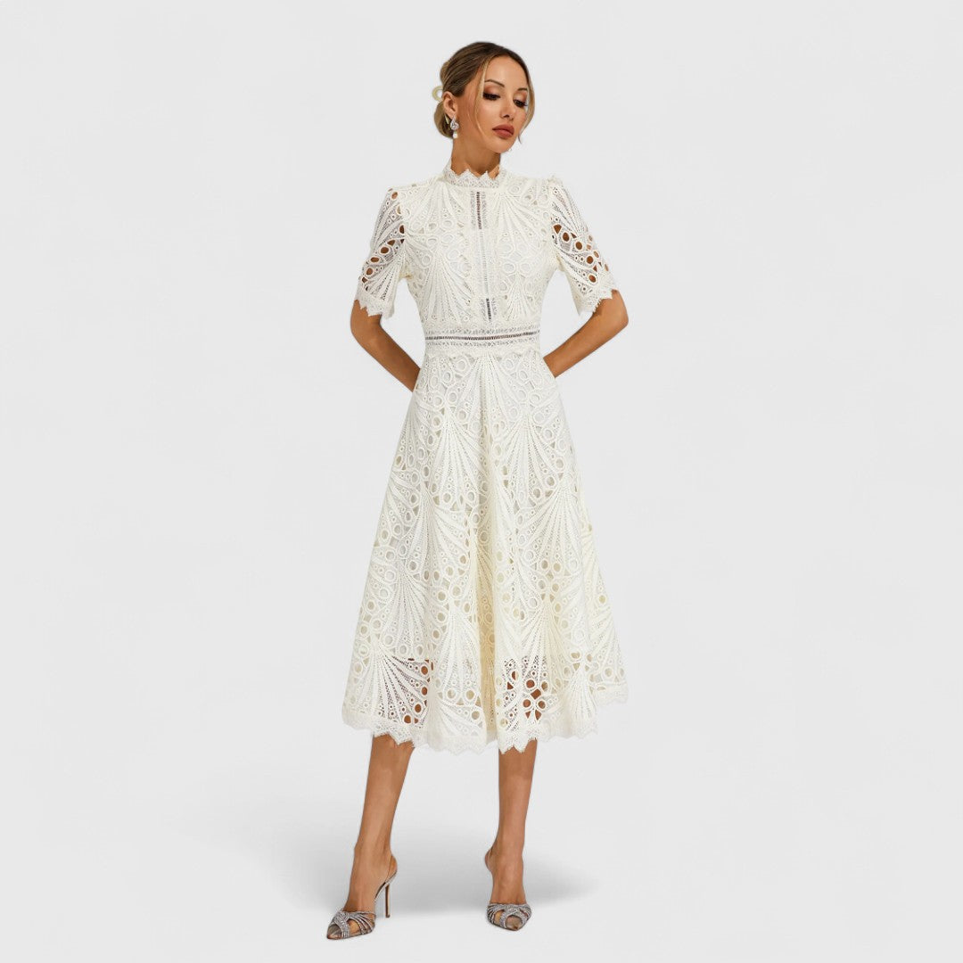 Lydia - elegante camisón de encaje para mujeres
