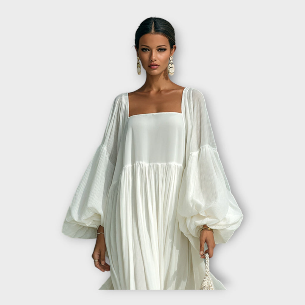 Vestido etéreo con estética minimalista refinada