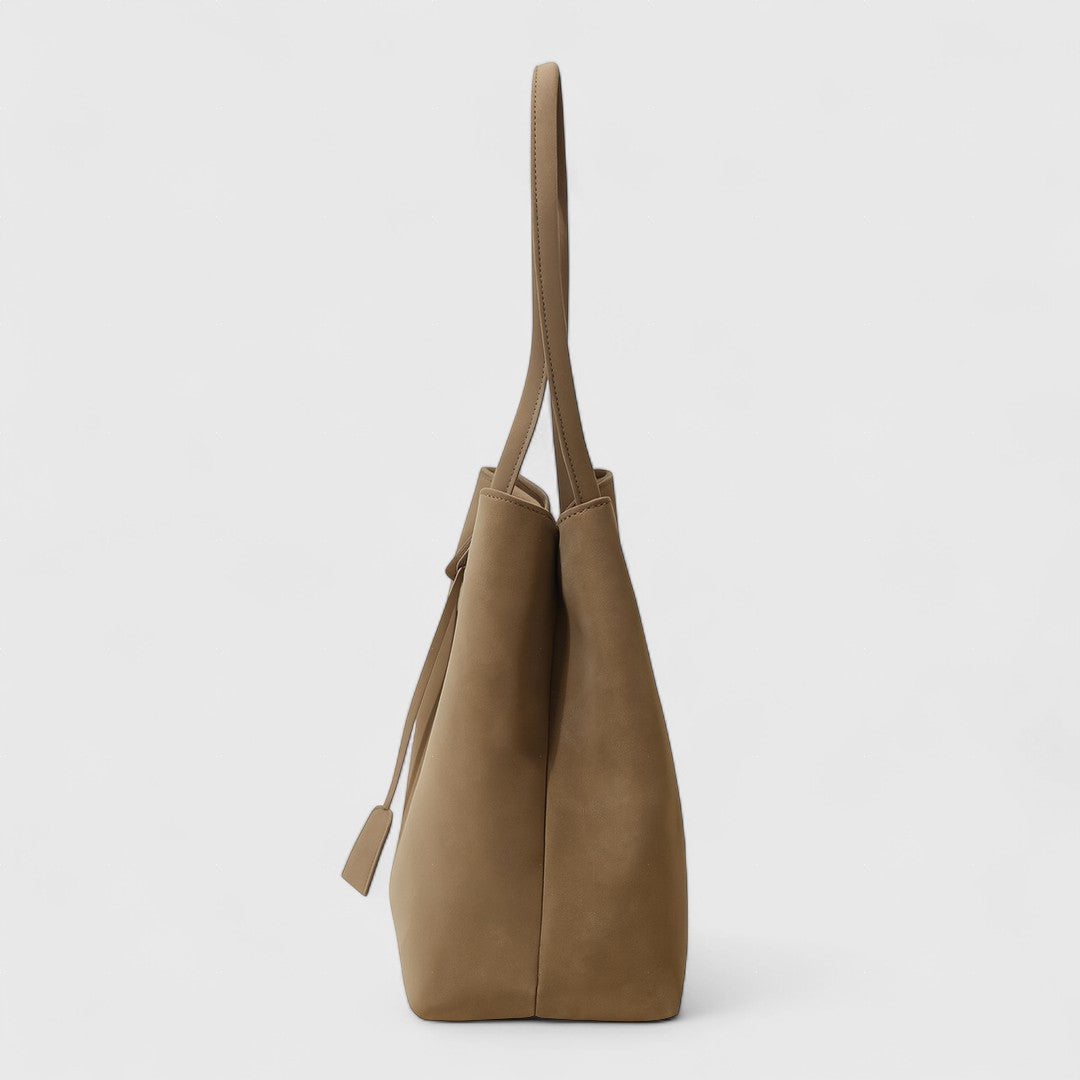 Nausica - Bolsa maxi con diseño refinado y amplia capacidad