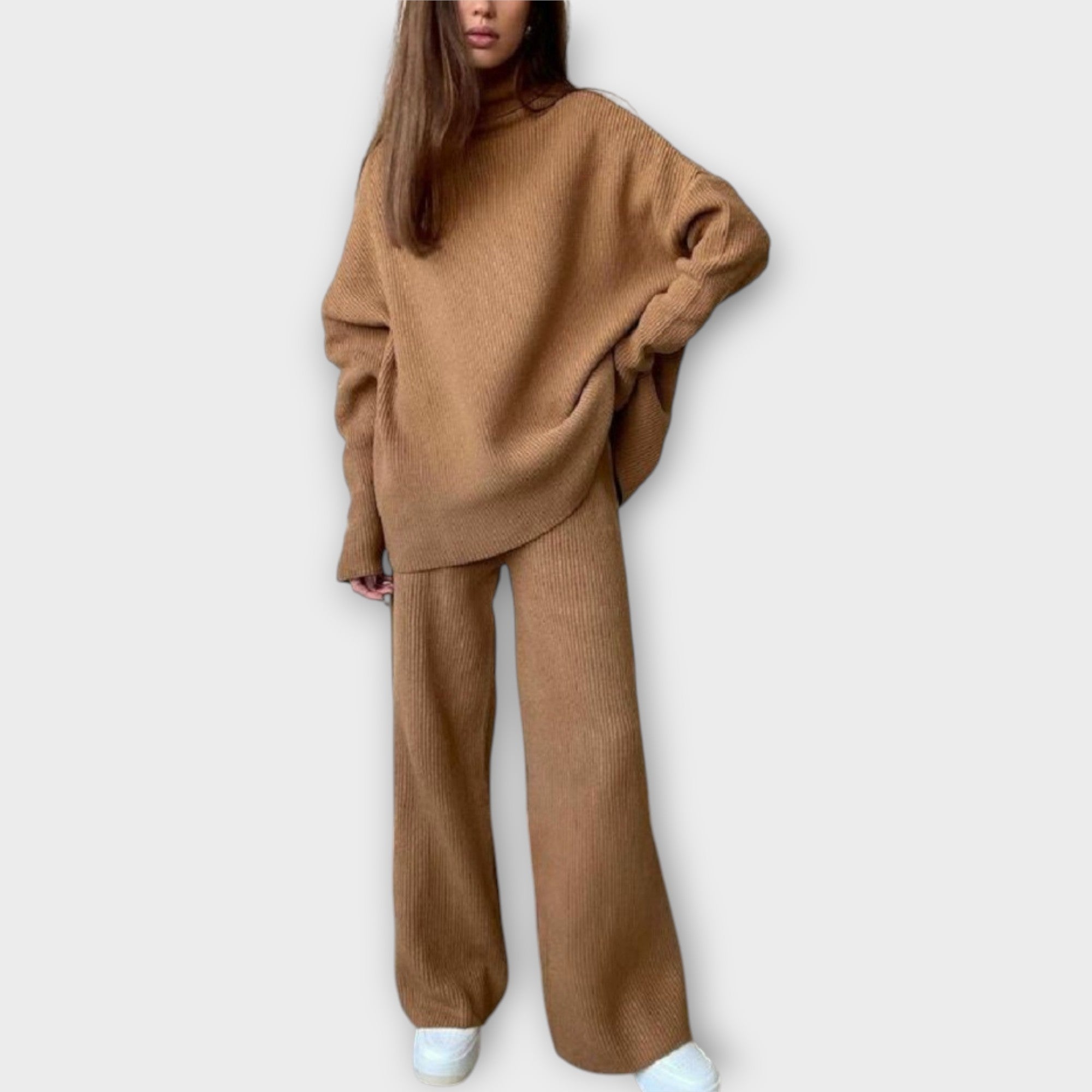 Conjunto de Tejido con Corte Holgado y Diseño Minimalista