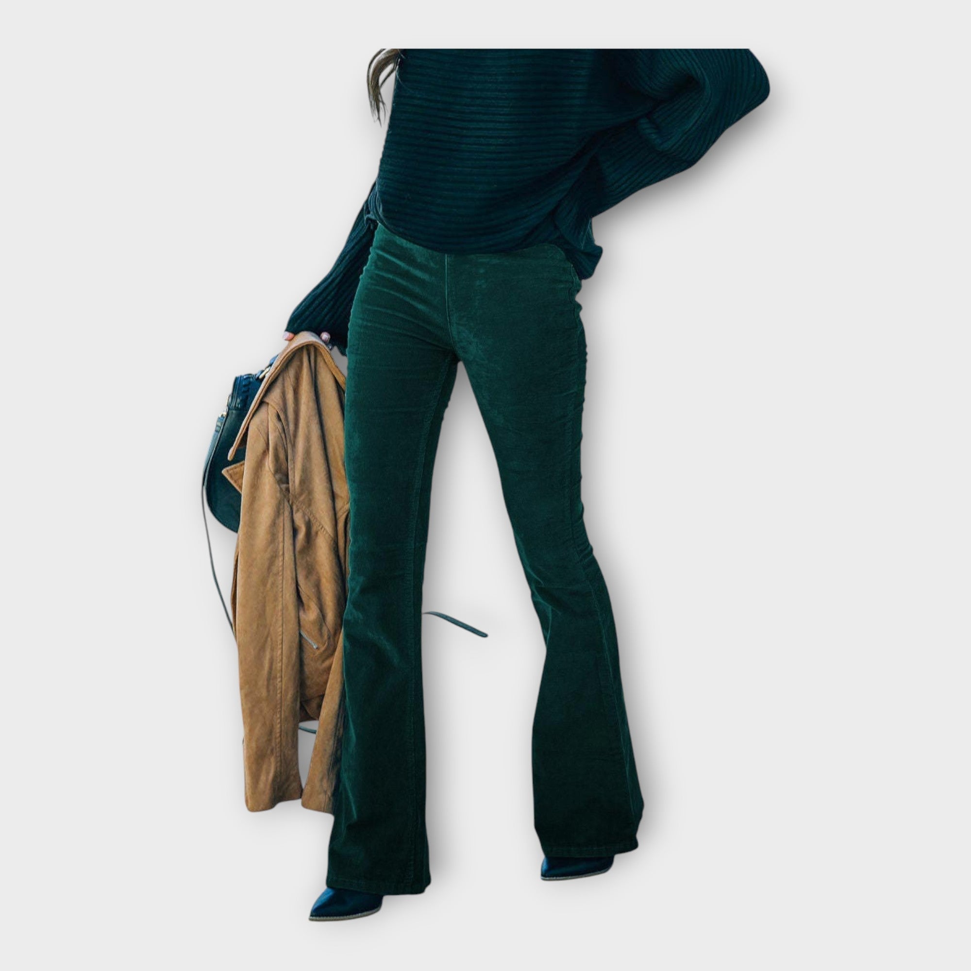 Pantalón Elegante con Ajuste en Línea de Campana